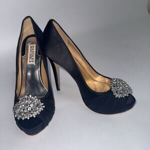 Badgley Mischka Women’s Crystal Embellished Satin Pumps Peep Toe Black Size 6.5M